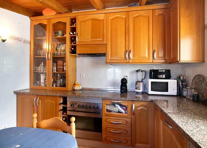 Casa Laranjeira V2 Holiday home *