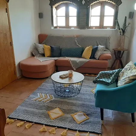 Casa Laranjeira V2 * 塔维拉